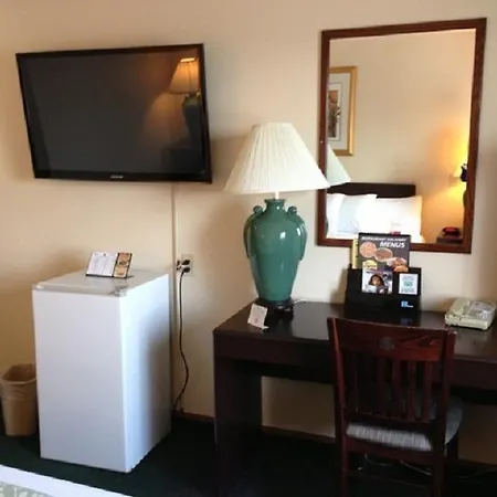 Hotel Super 8 By Wyndham Irving Dfw Airport/South